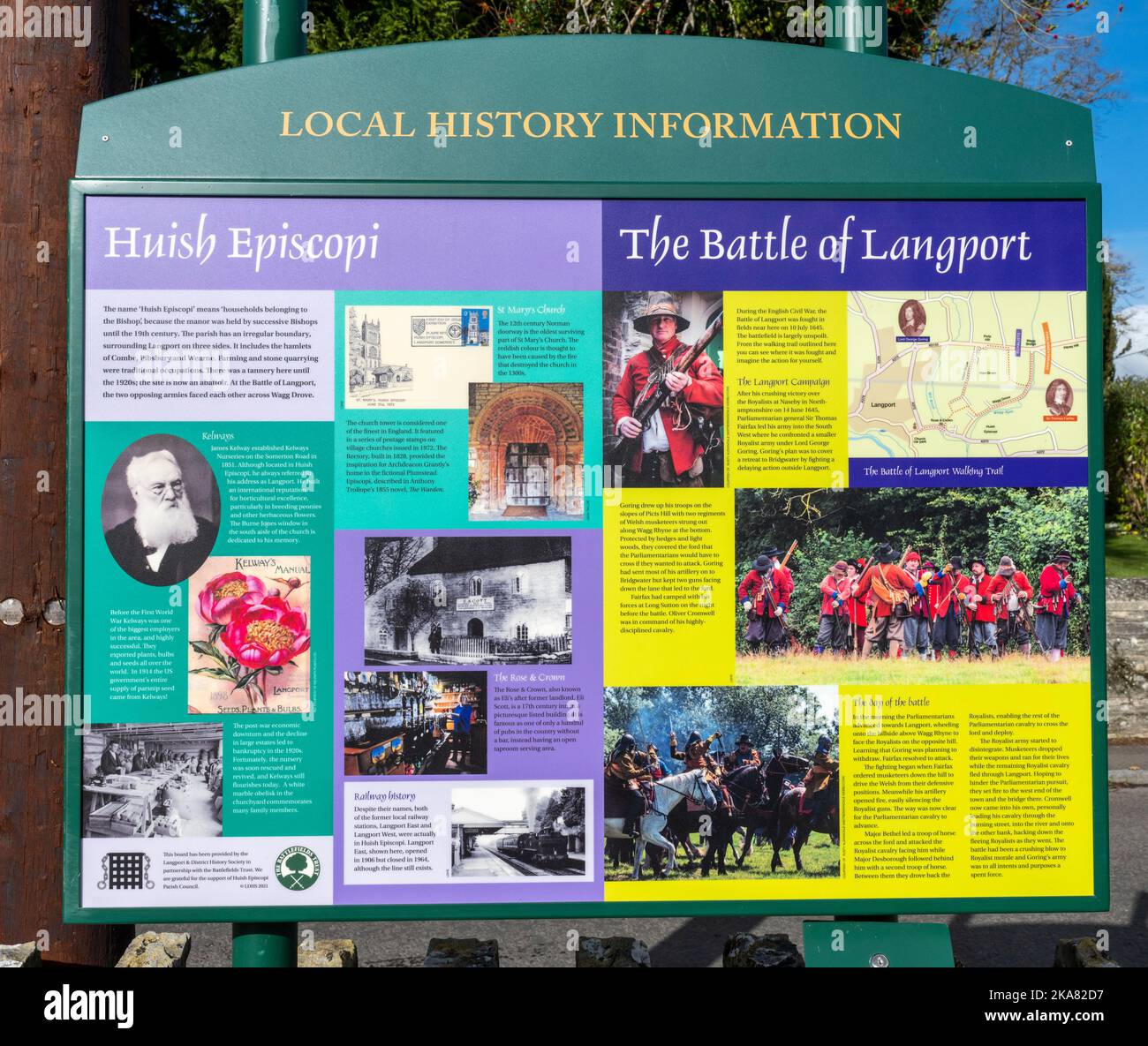 Local History Information Board nel villaggio di Huish Episopi, Somerset, Inghilterra, Regno Unito Foto Stock