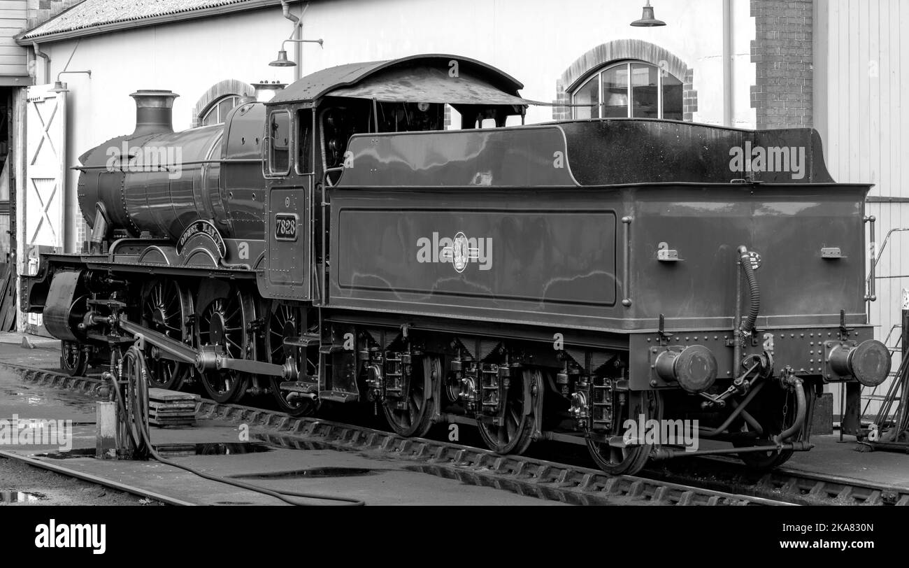 GWR 7800 Classe 7828 Odney Manor ha conservato la locomotiva a vapore britannica alla stazione ferroviaria di Minehead, West Somerset Preservation Railway, Somerset, Regno Unito. Foto Stock