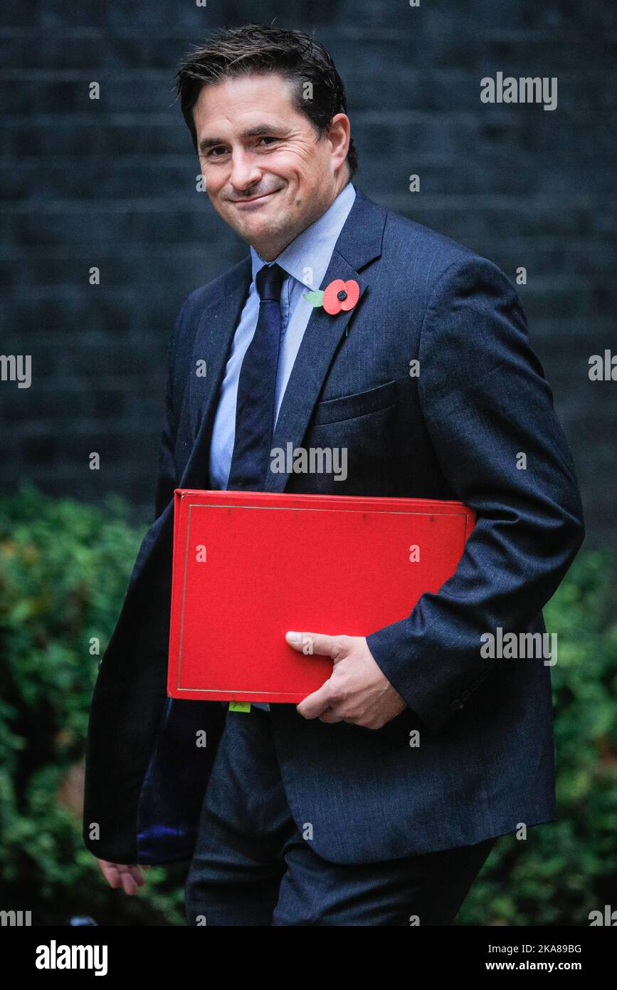 Londra, Regno Unito. 01st Nov 2022. Johnny Mercer, deputato, Ministro di Stato, Ministro degli Affari dei Veterani nell'Ufficio del Gabinetto. Ministri presenti alla riunione del Gabinetto a Downing Street, Londra, Regno Unito Credit: Imageplotter/Alamy Live News Foto Stock