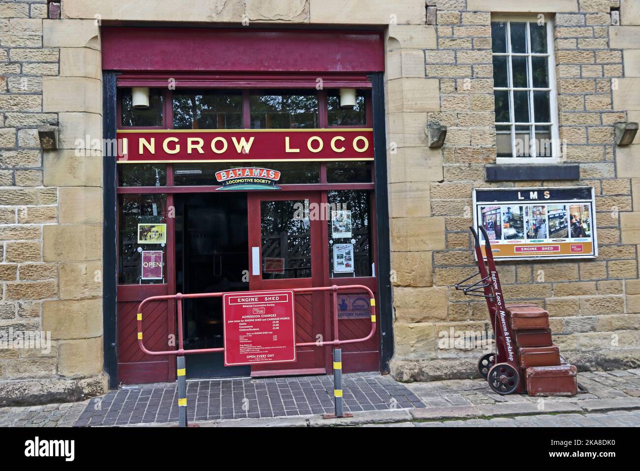 Ingresso al museo Ingrow Loco Shed, Ingrow, sulla ferrovia di Keighley & Worth Valley Foto Stock
