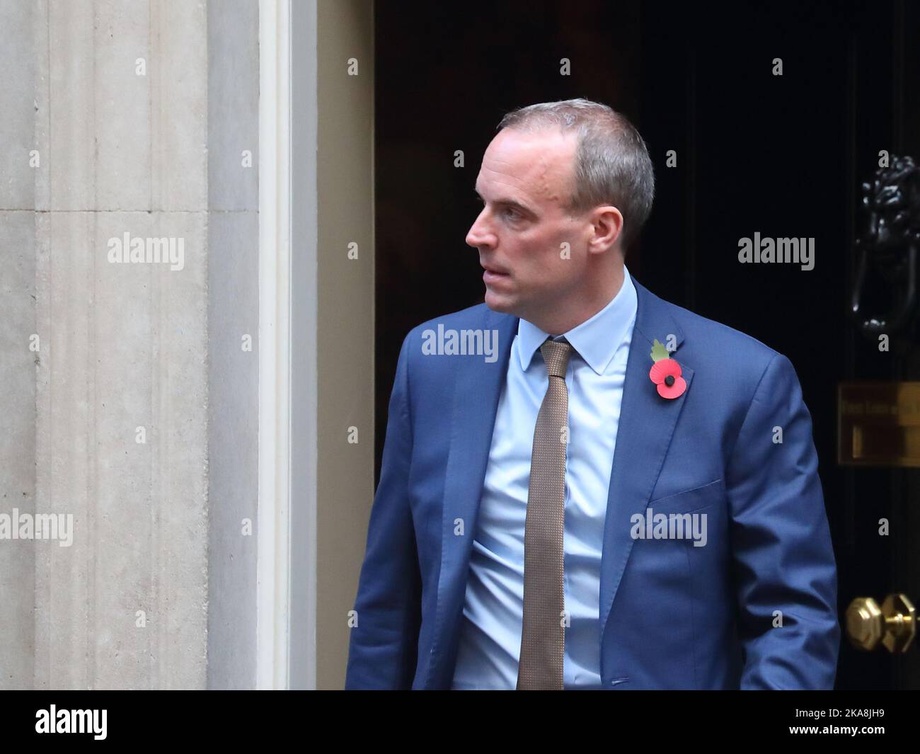 Londra, Regno Unito. 1st Nov 2022. Il Vice primo Ministro e Segretario di Stato per la Giustizia Dominic Raab lascia Downing Street n. 10 dopo la riunione settimanale del Gabinetto. Credit: Uwe Deffner/Alamy Live News Foto Stock