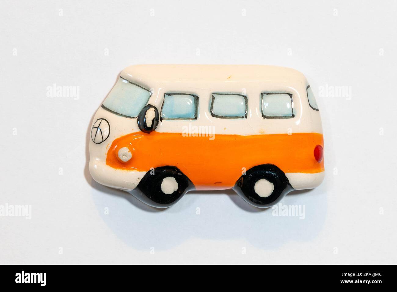 Magnete frigorifero di un minibus Volkswagen di una volta nel 3D Foto Stock