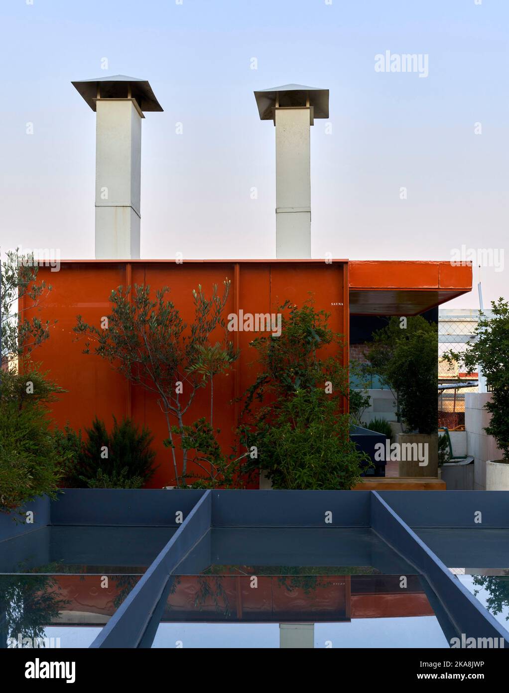 Vista sul tetto. Circolo Mexicana, Città del Messico, Messico. Architetto: Ambrosi Etchegaray, 2019. Foto Stock