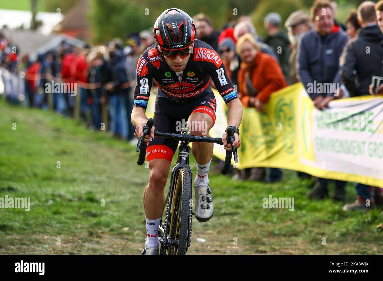 Melden, Belgio, 01 novembre 2022. Il belga Eli Iserbyt ha ritratto in azione durante la gara maschile durante il Koppenbergcross, la prima gara (su otto) del X2O° Trofeo Badkamers, a Melden, martedì 01 novembre 2022. FOTO DI BELGA DAVID PINTENS Foto Stock