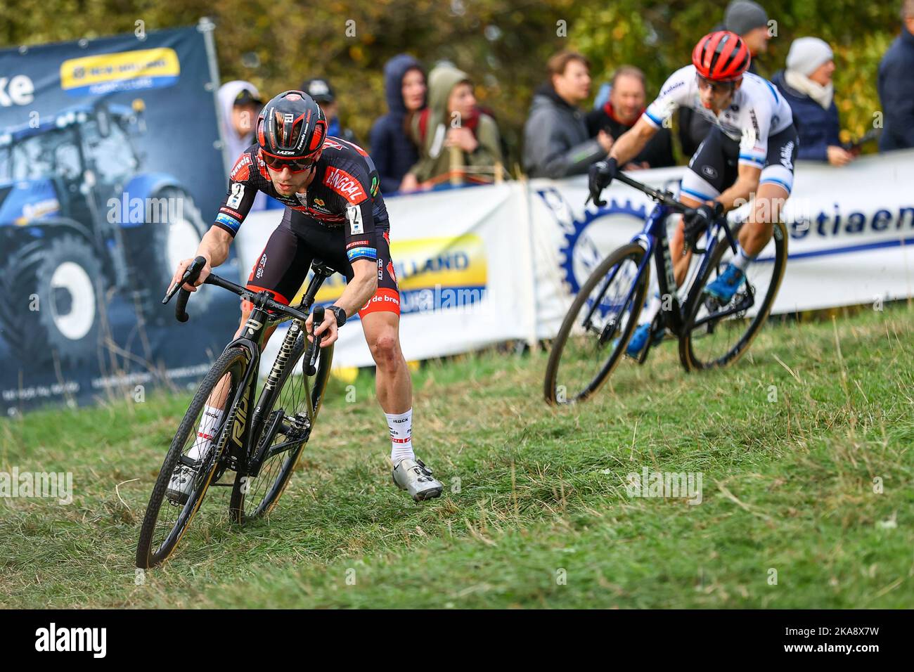 Melden, Belgio, 01 novembre 2022. Il belga Eli Iserbyt ha ritratto in azione durante la gara maschile durante il Koppenbergcross, la prima gara (su otto) del X2O° Trofeo Badkamers, a Melden, martedì 01 novembre 2022. FOTO DI BELGA DAVID PINTENS Foto Stock