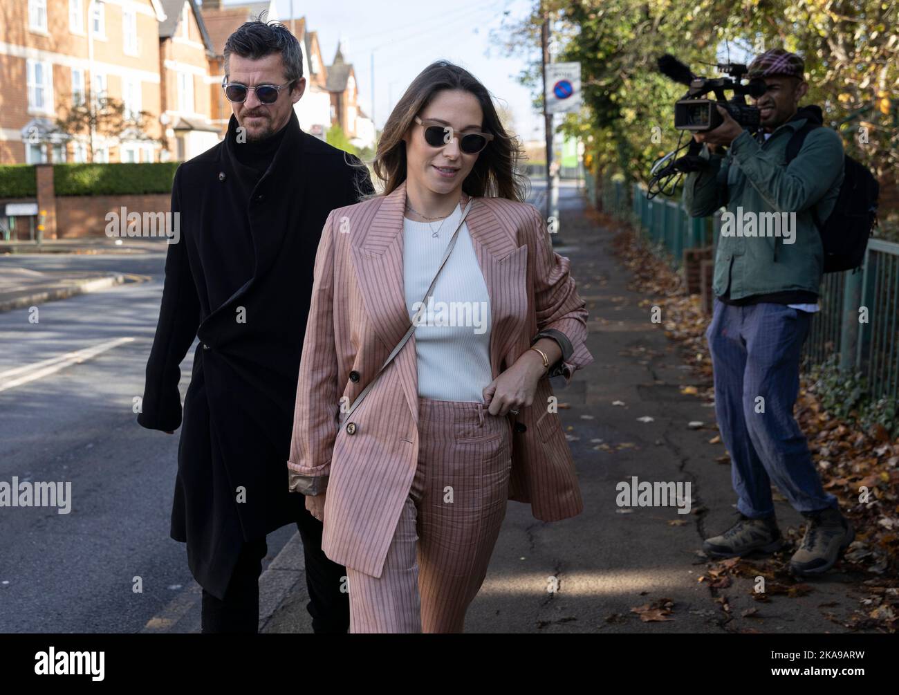 Londra, Regno Unito, 31st ottobre 2022 Joey Barton e la moglie Georgia arrivano alla Corte dei Magistrati di Wimbledon, dove si trova di fronte ad accuse di assalto. Il direttore di Bristol Rovers ha dichiarato di non essere colpevole in relazione a un incidente avvenuto mercoledì 2 giugno in una proprietà residenziale di Kew, nel sud-ovest di Londra, in cui sua moglie Georgia ha subito un infortunio alla testa. Foto Stock