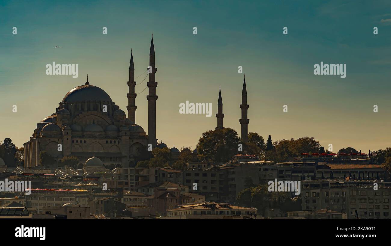 Moschea Yeni Cami e Hagia Sophia in Turchia Istanbul a Eminonu.selective fuoco Foto Stock