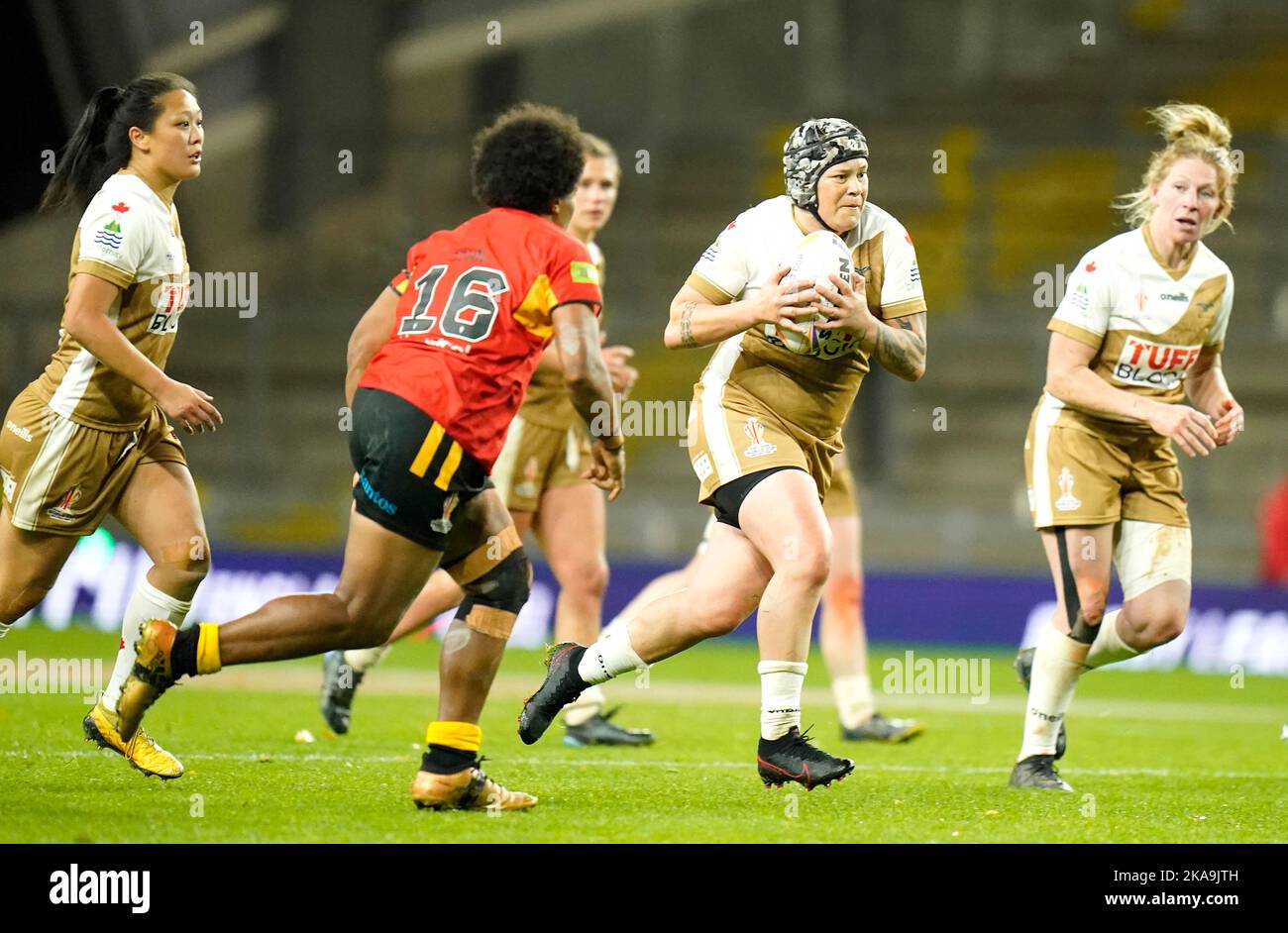Laura Mariu del Canada in azione durante la Coppa del mondo di rugby femminile Una partita all'Headingley Stadium, Leeds. Data immagine: Martedì 1 novembre 2022. Foto Stock