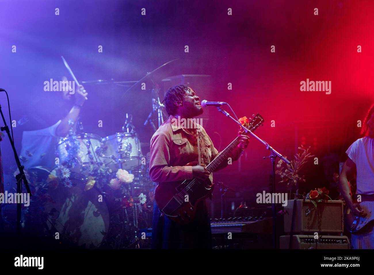 Michael Kiwanuka è in prima linea sul Mountain Stage il giorno quattro al Green Man Festival 2022 in Galles, Regno Unito. Foto: Rob Watkins Foto Stock