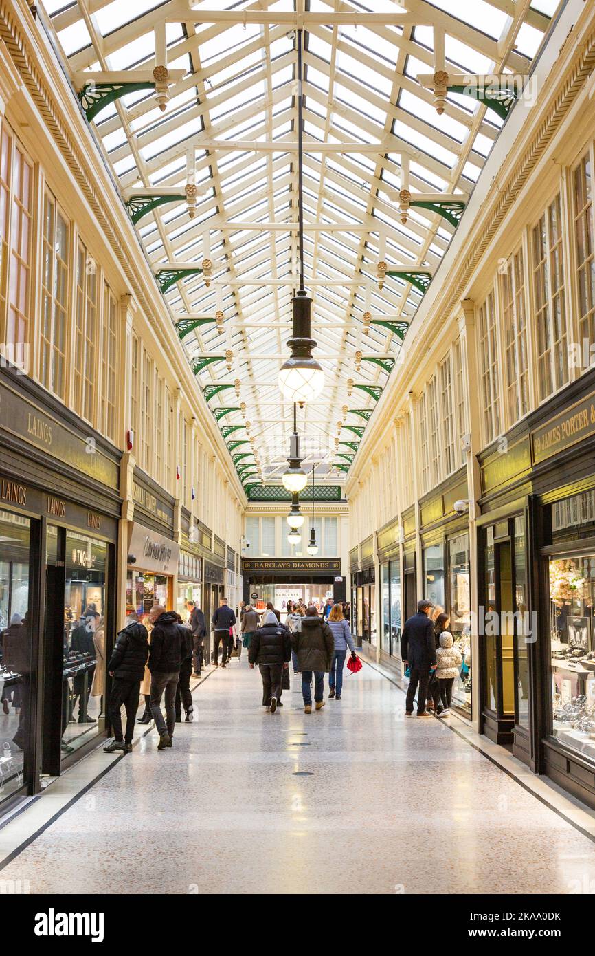 Argyll Arcade, Glasgow's Jewelry Center, Buchanan Street, Glasgow, Scozia, Glasgow, Regno Unito. Foto Stock