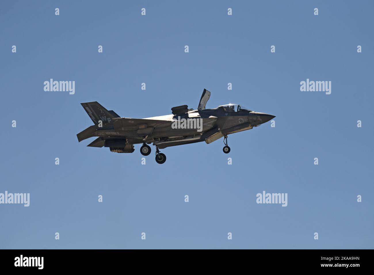 USMC F-35B in hovers a MCAS Miramar a San Diego, California Foto Stock