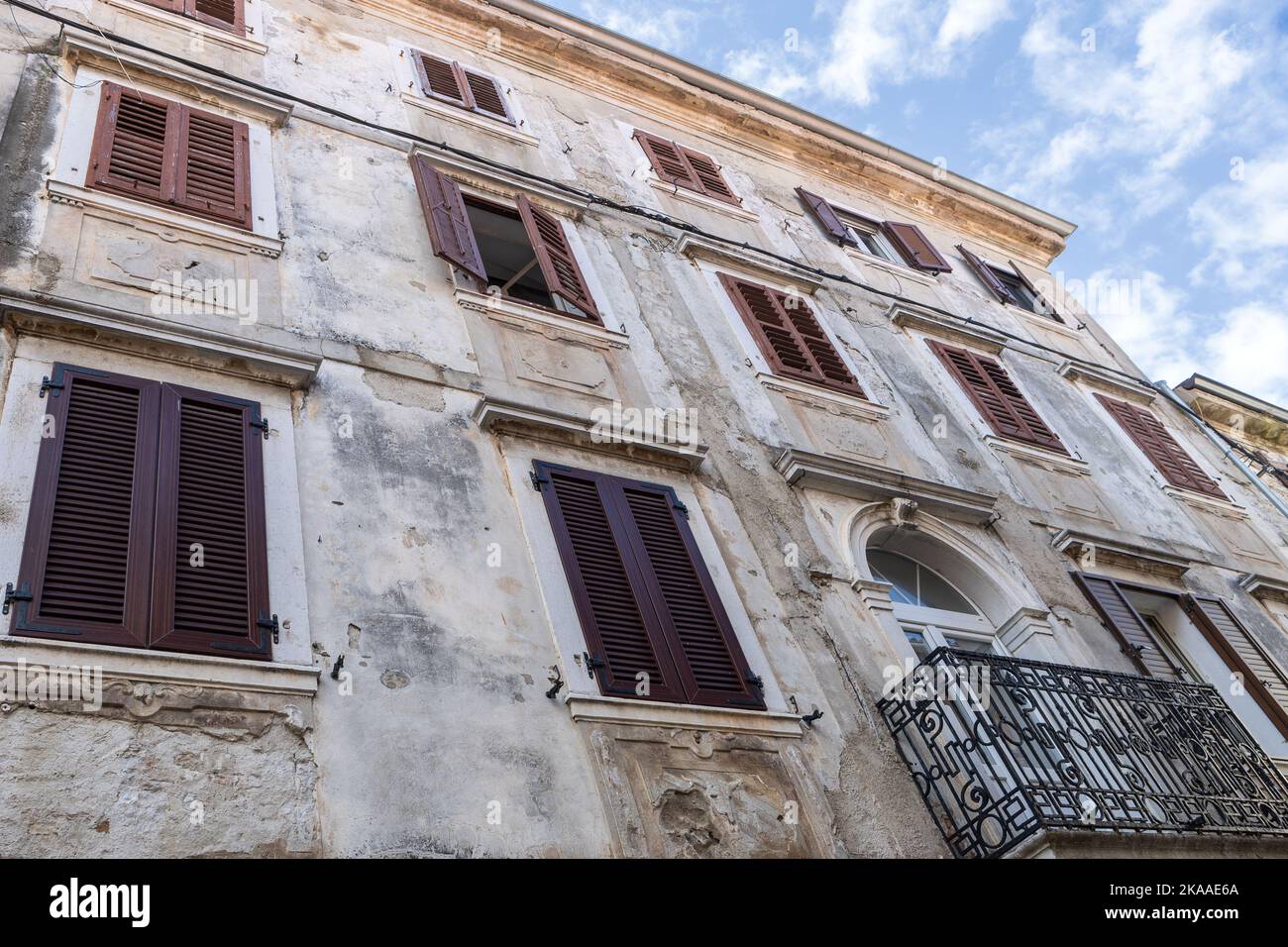 Edificio, via Decumanus, Porec, Croazia Foto Stock
