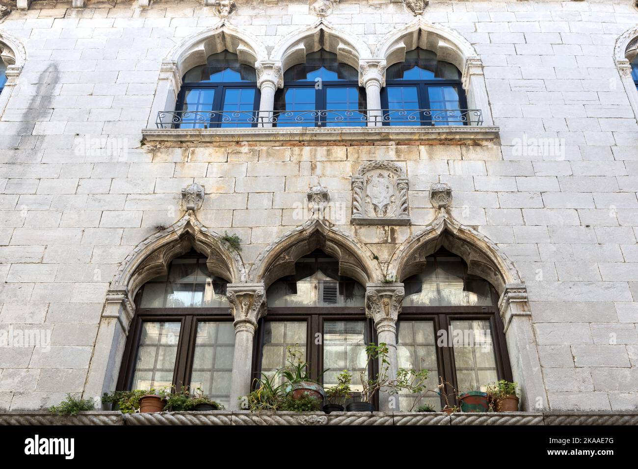 Casa/palazzo gotico, via Decumanus, Porec Croazia Foto Stock