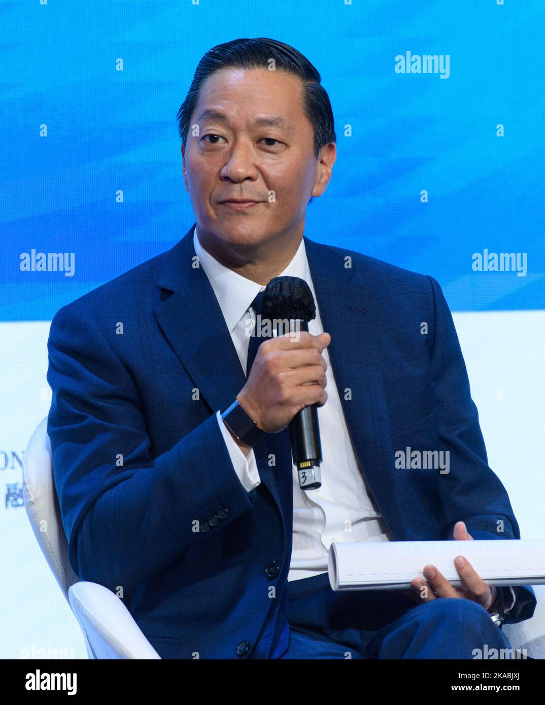 2 novembre 2022, Hong Kong, Hong Kong SAR, Cina: Global Financial Leaders' Investment Summit Panel 2.JOSEPH BAE, Co-CEO di KKR (Credit Image: © Jayne Russell/ZUMA Press Wire) Foto Stock