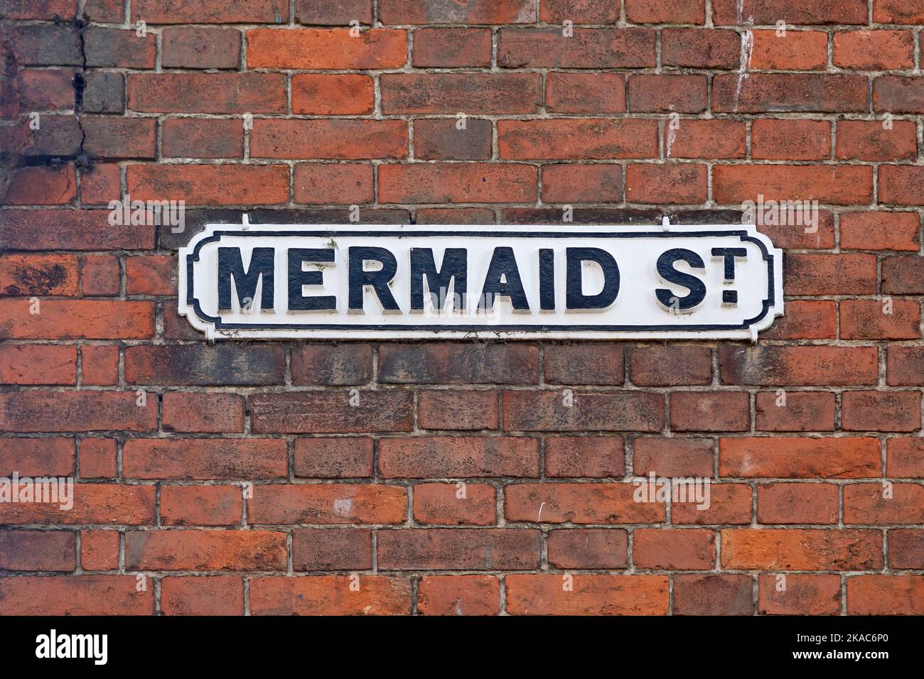 Cartello stradale, Mermaid Street, Rye, East Sussex, Inghilterra, Gran Bretagna Foto Stock