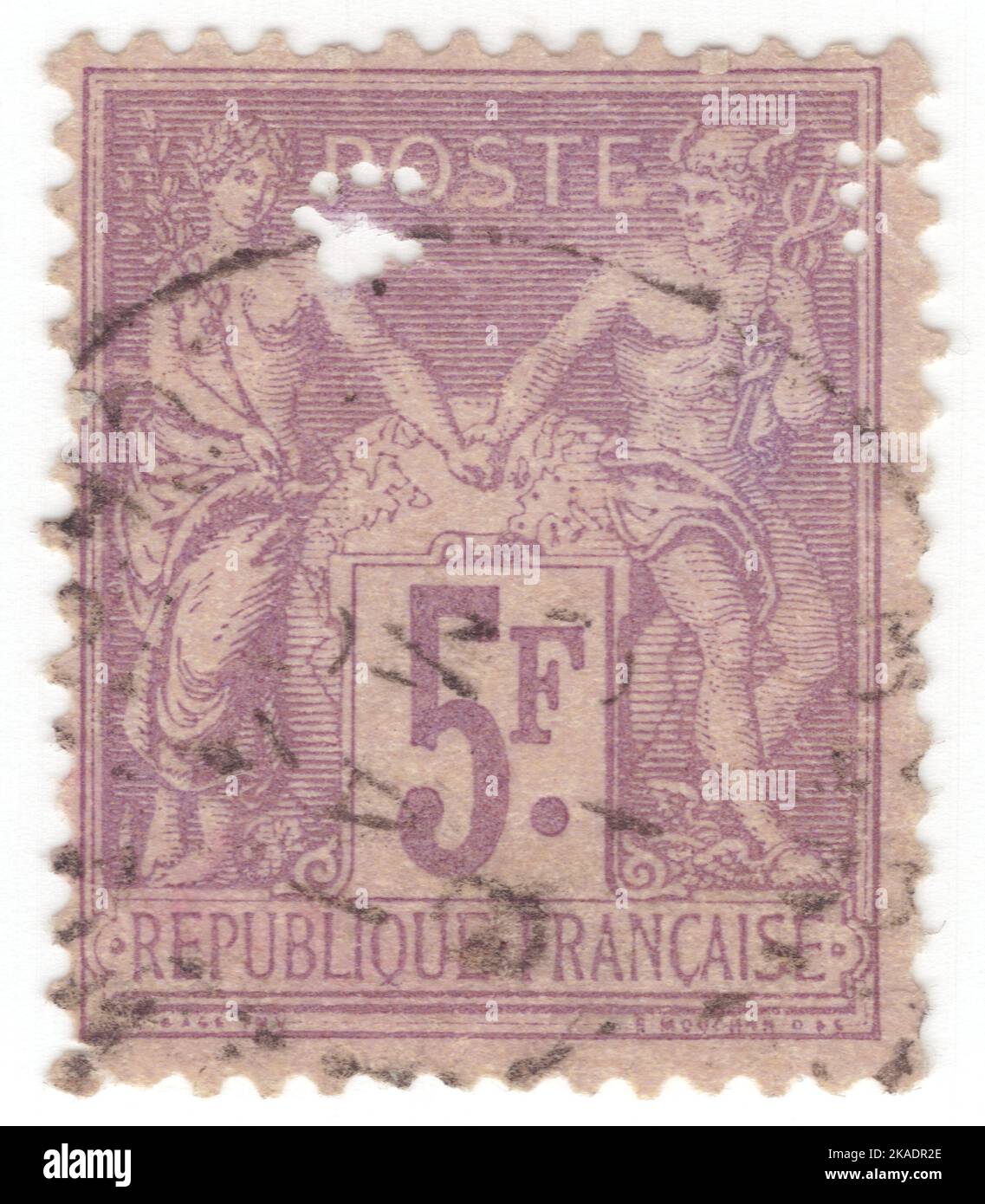 FRANCIA - 1877: Un francobollo da 5 franchi viola sulla lavanda che raffigura l'allegoria "Type Sage" (anche denominata "Pace e Commercio"), progettata da Jules Auguste Sage Foto Stock