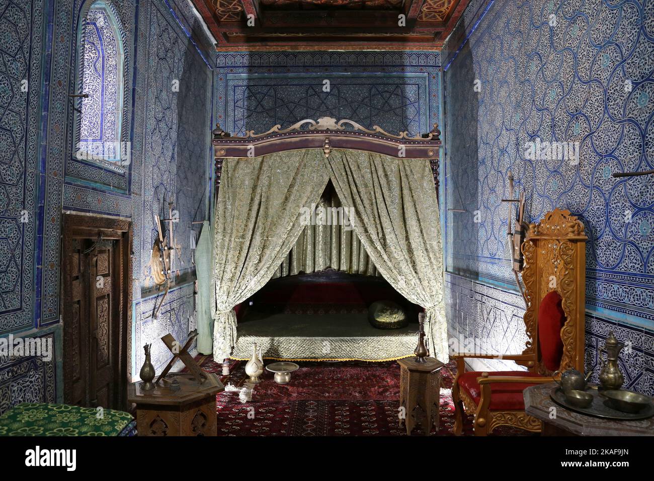 Camera da letto di Khan, Palazzo di Tash Khauli, Ichan Kala (Città Vecchia), Khiva, Provincia di Khorezm, Uzbekistan, Asia Centrale Foto Stock