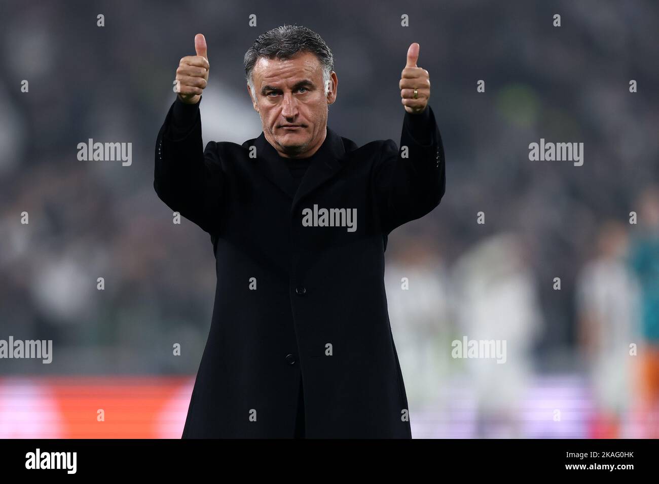 Torino, Italia. 02nd Nov 2022. Christophe Galtier, allenatore capo del Paris Saint-Germain FC festeggia dopo aver vinto la partita UEFA Champions League Group H tra Juventus FC e Paris Saint-Germain FC allo Stadio Allianz il 2 novembre 2022 a Torino. Credit: Marco Canoniero/Alamy Live News Foto Stock