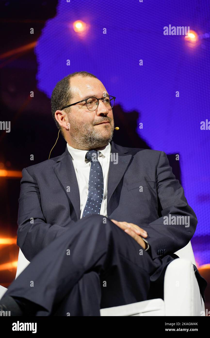 Lisbona, Portogallo. 02nd Nov 2022. Joao Costa, Ministro dell'Istruzione del Governo del Portogallo, si rivolge al pubblico durante il secondo giorno del Web Summit 2022 a Lisbona. Credit: SOPA Images Limited/Alamy Live News Foto Stock