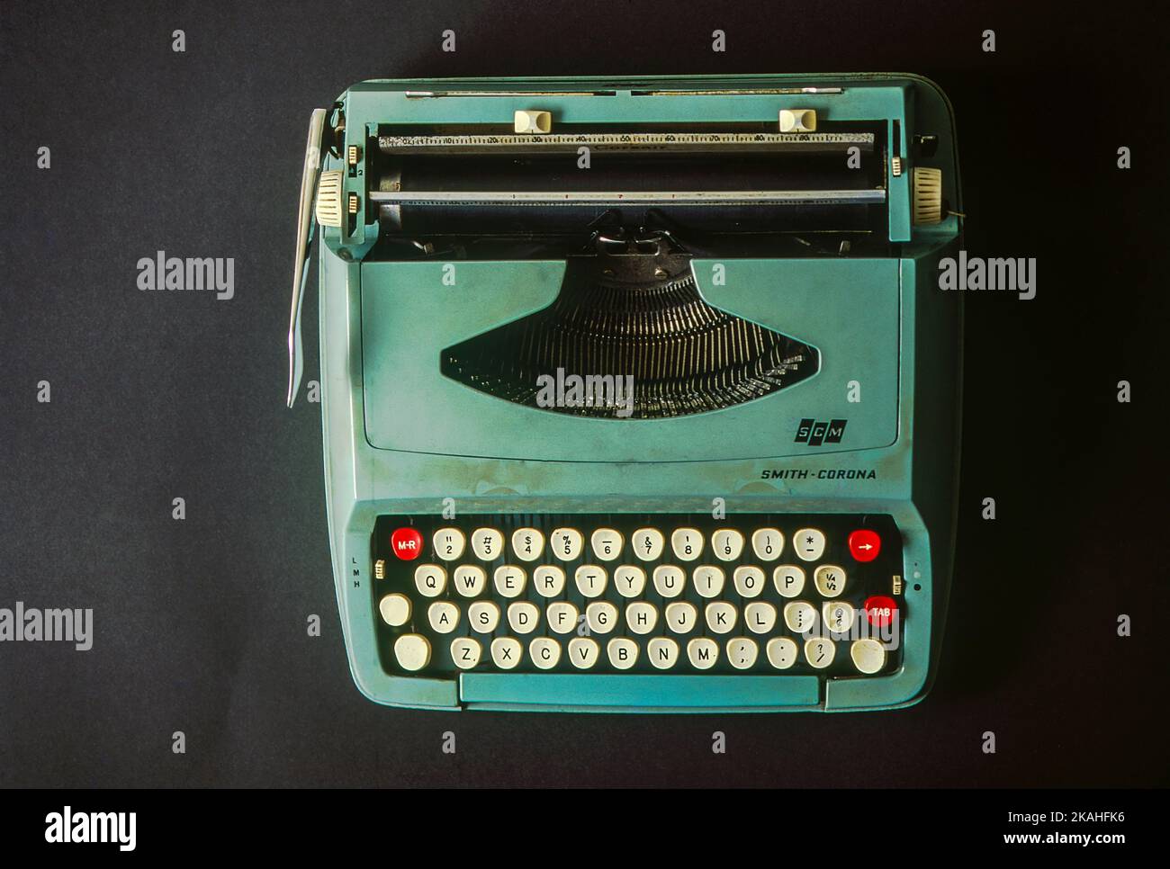 Macchina da scrivere smith corona immagini e fotografie stock ad alta  risoluzione - Alamy