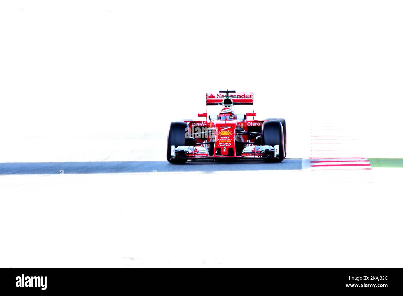 Il pilota finlandese, Kimi Raikkonen, della scuderia Ferrari di Formula uno, in azione durante la 3th° giornata di test di Formula uno a Barcellona, 3th marzo 2016. (Foto di Joan Cros/NurPhoto) *** Please use Credit from Credit Field *** Foto Stock