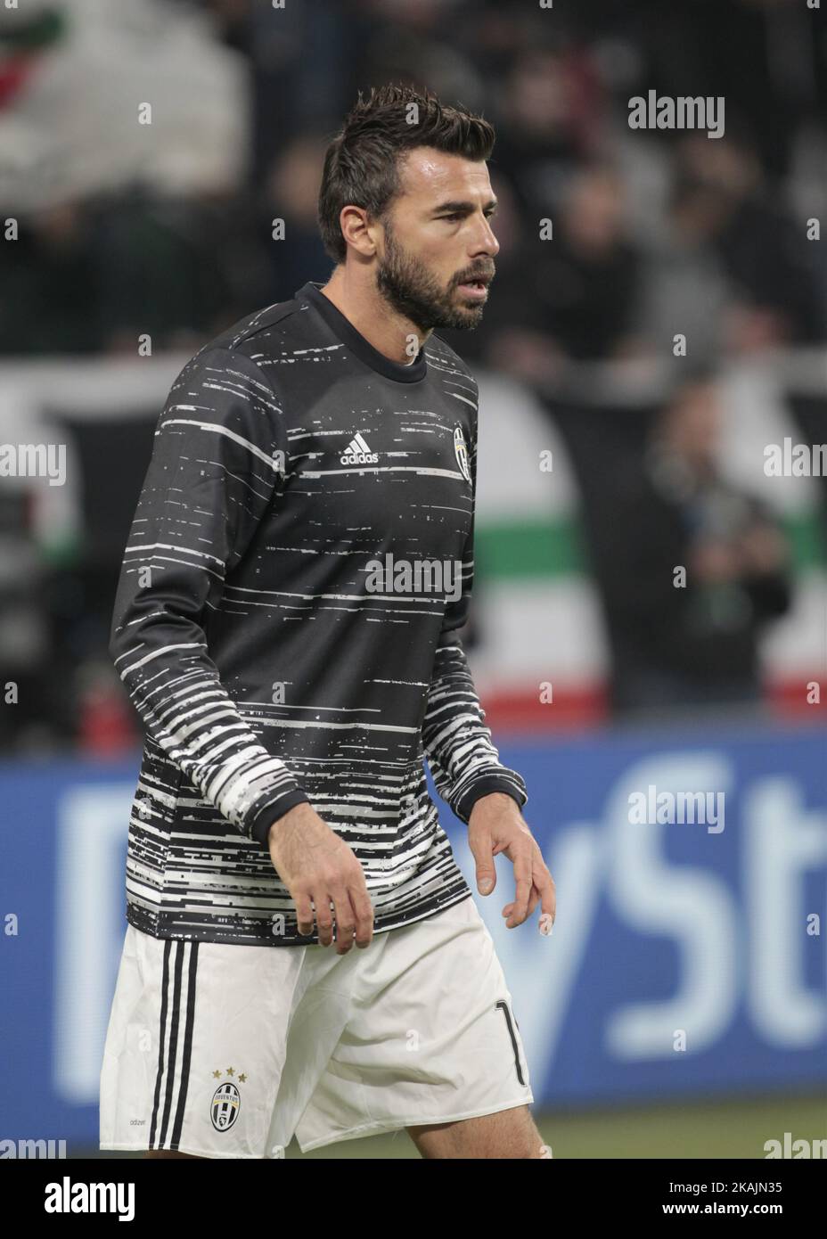 Andrea Barzagli durante la partita della Champions League tra Juventus e Olympique Lyonnais, a Torino, il 14 settembre 2016. *** Utilizzare il campo credito da credito *** Foto Stock