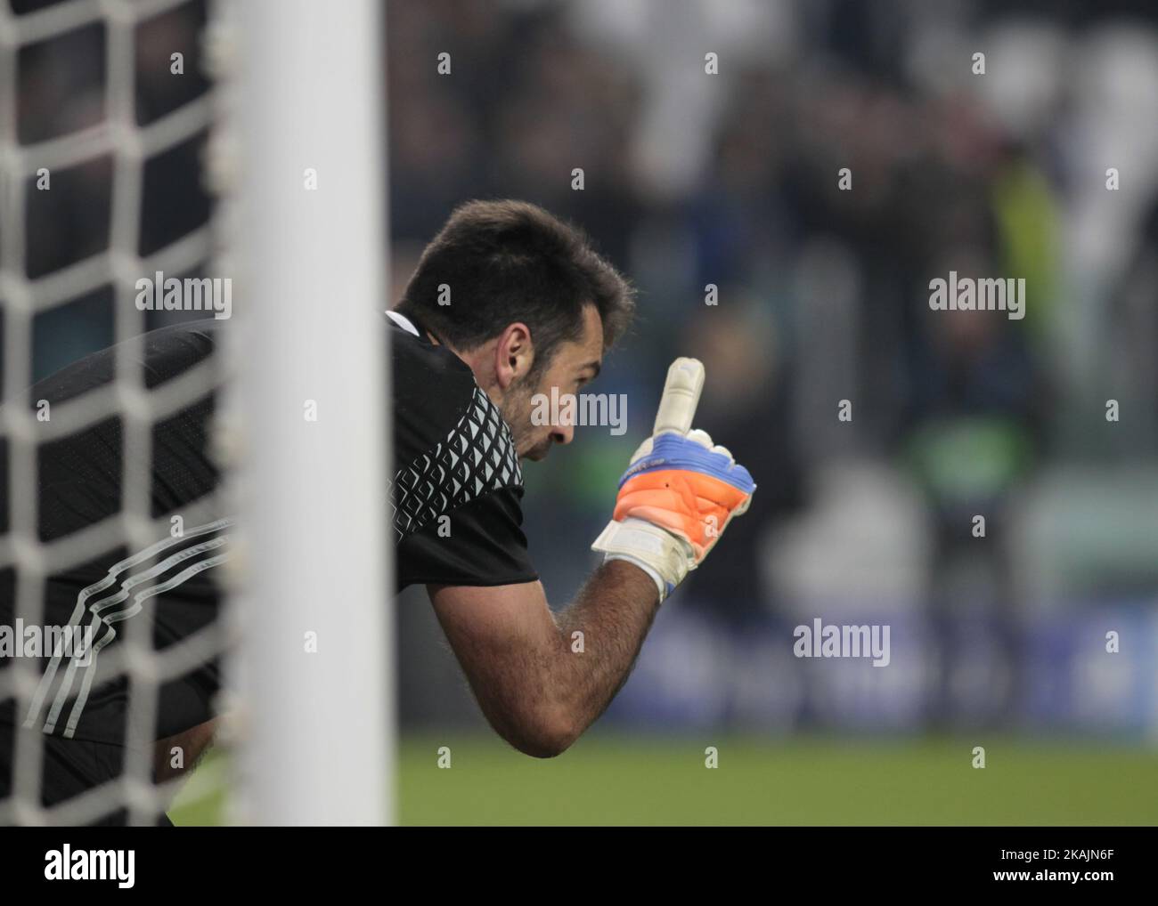 Gianluigi Buffon durante la partita della Champions League tra Juventus e Olympique Lyonnais, a Torino, il 14 settembre 2016. *** Utilizzare il campo credito da credito *** Foto Stock