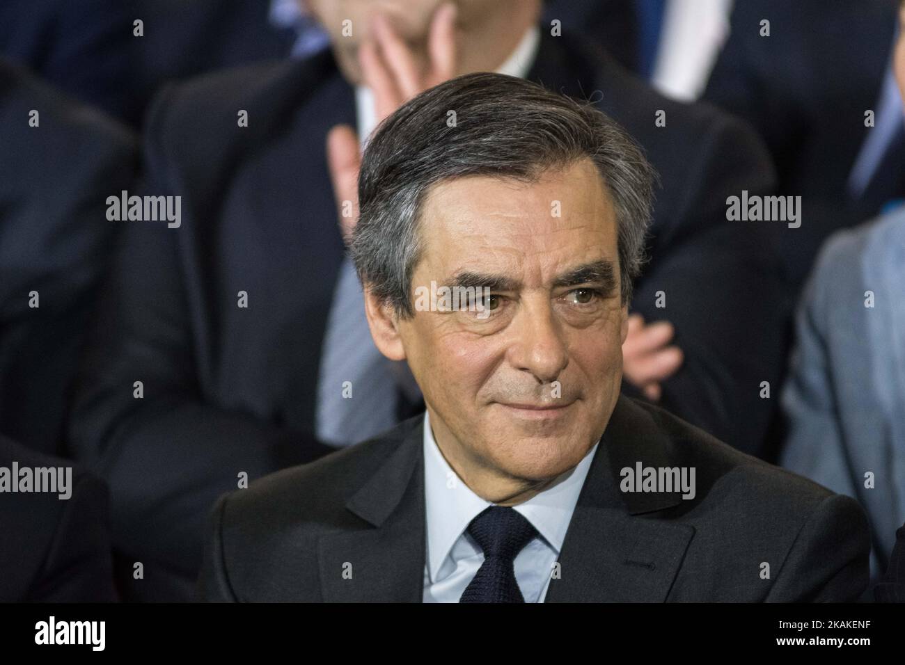 Francois Fillon, candidato alla presidenza francese, partecipa a un incontro per la campagna elettorale a Parigi, in Francia, il 29 gennaio 2017. (Foto di Julien Mattia/NurPhoto) *** Please use Credit from Credit Field *** Foto Stock