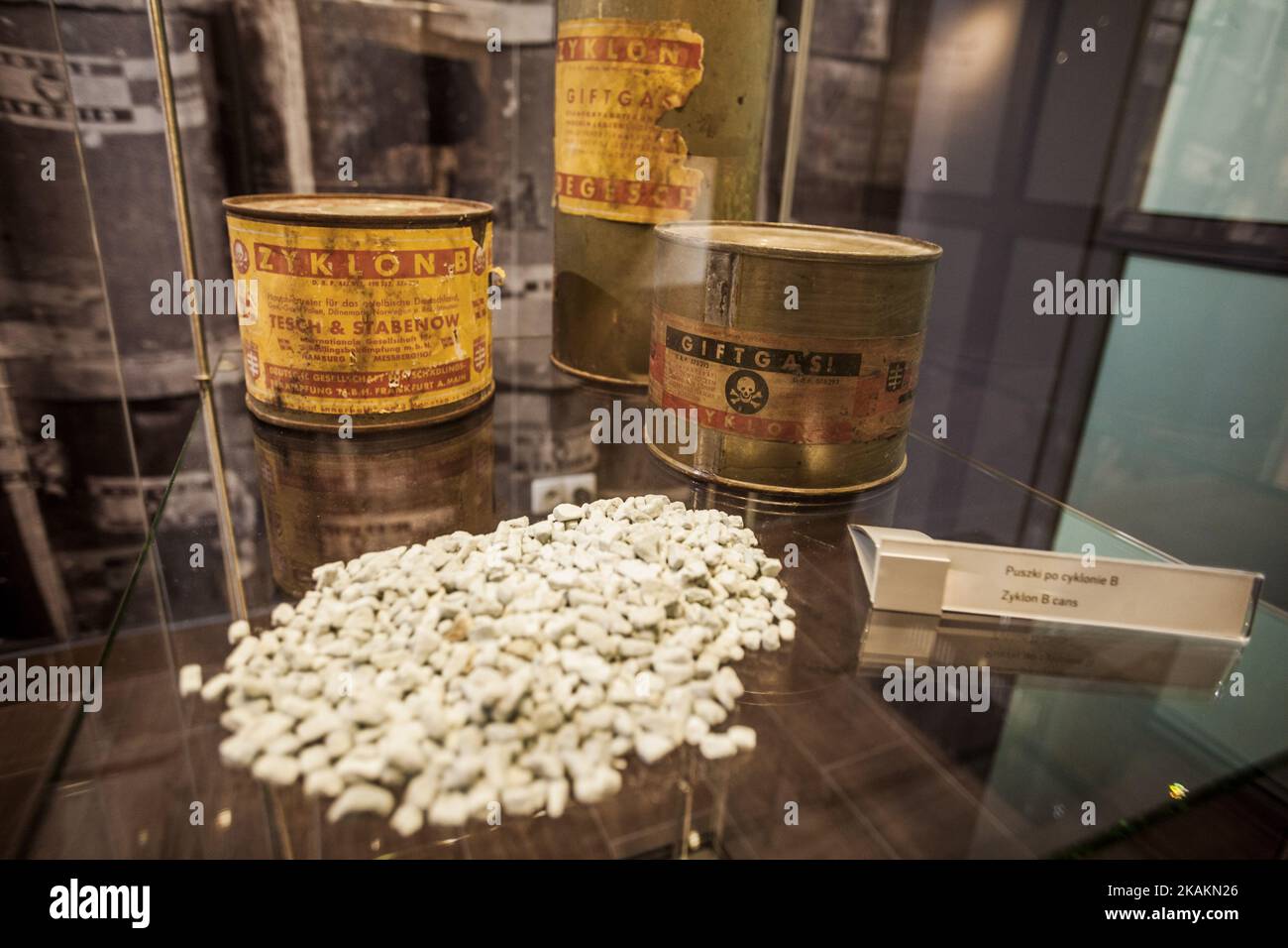 Lattine di letale zyklon B per l'esecuzione di prigionieri nell'ex campo di concentramento nazista Majdanek a Lublino, Polonia. (Foto di Celestino Arce/NurPhoto) *** Please use Credit from Credit Field *** Foto Stock