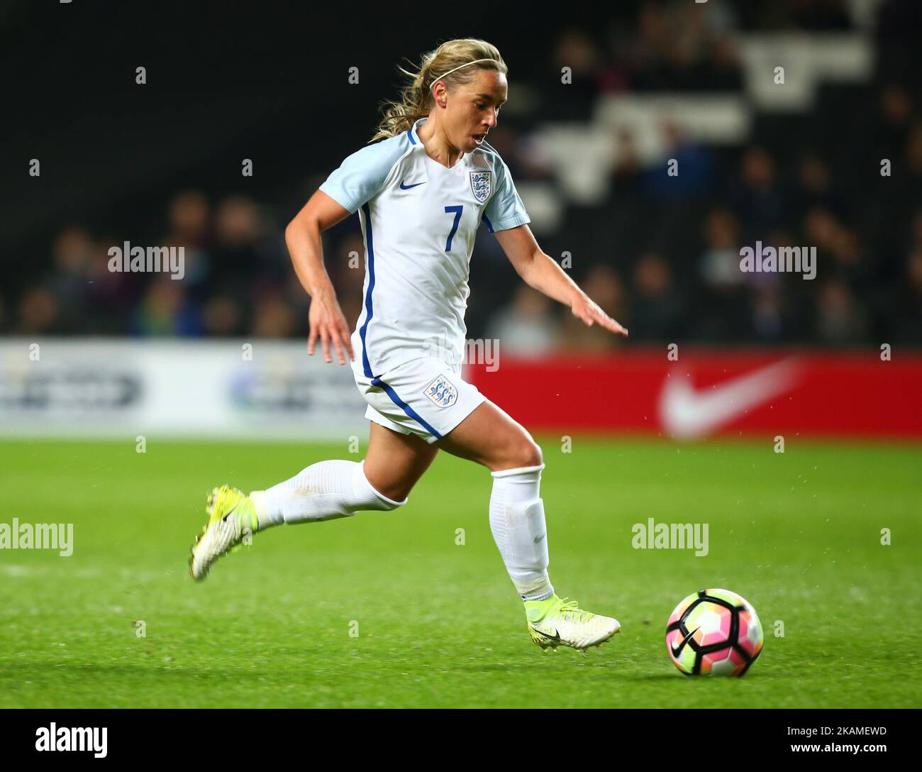 Inghilterra Donne Jordan Nobbs durante la partita internazionale amichevole tra Inghilterra Donne e Austria Donne allo Stadio MK, Milton Keynes il 10 aprile 2017 (Foto di Kieran Galvin/NurPhoto) *** Please use Credit from Credit Field *** Foto Stock