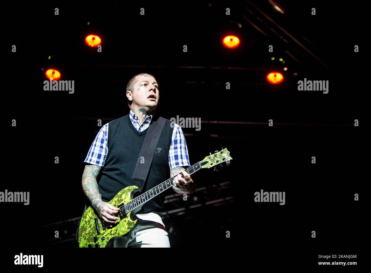 Lars Frederiksen della band punk rock americana rancid ha mostrato sul palco come si esibiscono al Pinkpop Festival 2017 di Landgraaf (Olanda) (Foto di Roberto Fincizio/NurPhoto) *** Please use Credit from Credit Field *** Foto Stock