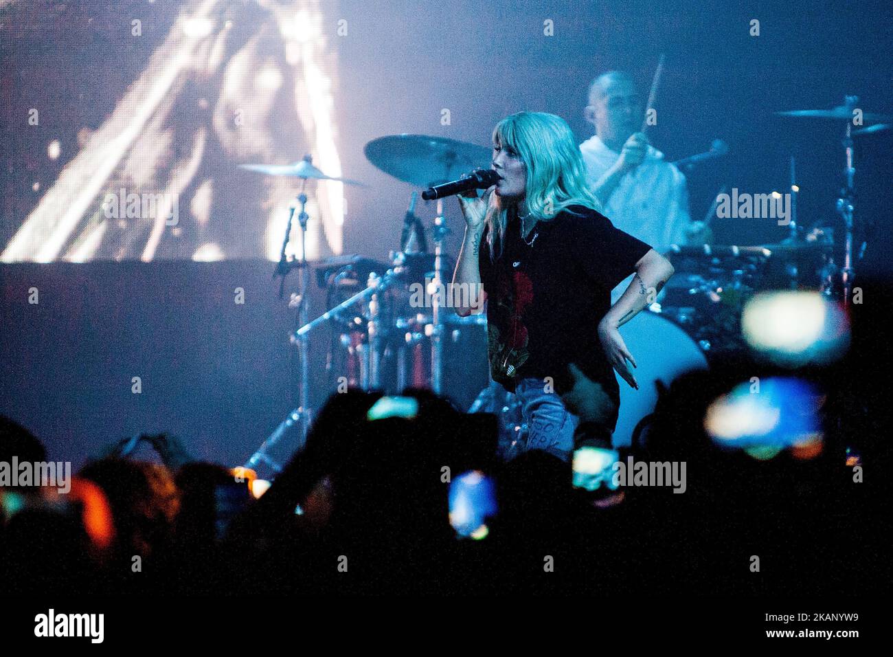 Ashley Nicolette Frangipane, noto anche come Halsey, si esibirà dal vivo durante il suo Tour 2017 presso l'Alcatraz Club di Milano, il 27 giugno 2017. (Foto di Romano Nunziato/NurPhoto) *** Please use Credit from Credit Field *** Foto Stock