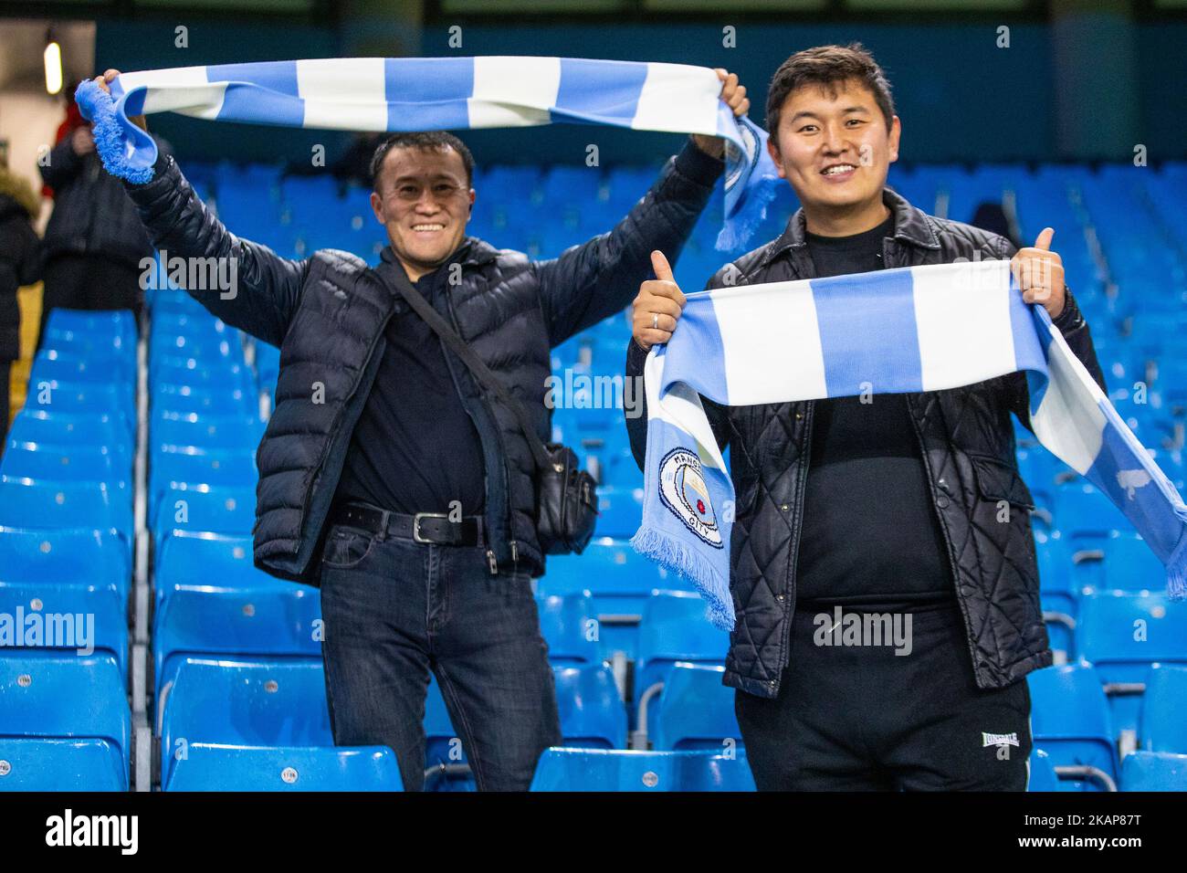 Manchester, Regno Unito. 2nd Novembre 2022. I tifosi di Manchester durante la partita della UEFA Champions League Group G tra Manchester City e il Sevilla FC presso l'Etihad Stadium, Manchester, mercoledì 2nd novembre 2022. (Credit: Mike Morese | MI News) Credit: MI News & Sport /Alamy Live News Foto Stock