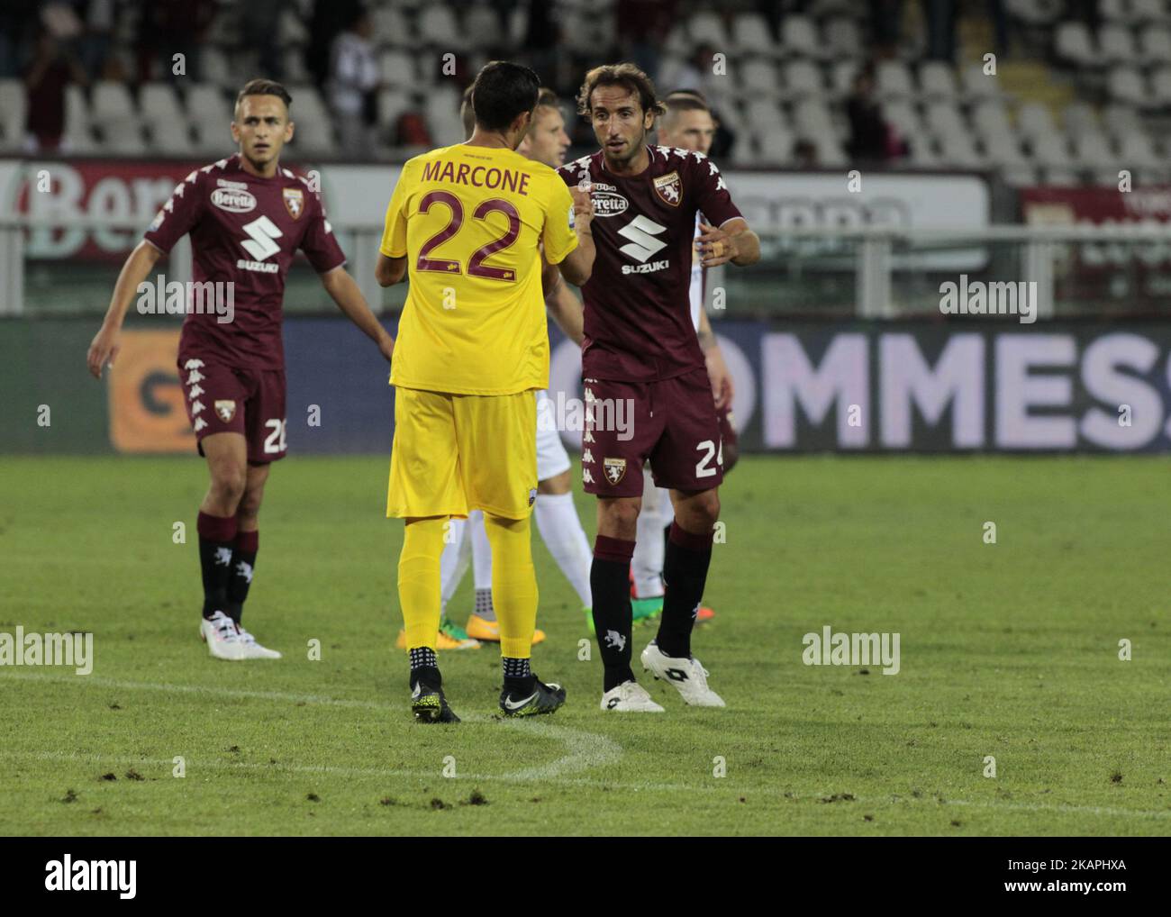 Richard Marcone ed Emiliano Moretti durante la Tim Cup 2017/2018 partita Torino/Trapani, a Torino il 11 agosto 2017. FC Torino vince 7-1 la partita. (Foto di Loris Roselli/NurPhoto). *** Utilizzare il campo credito da credito *** Foto Stock