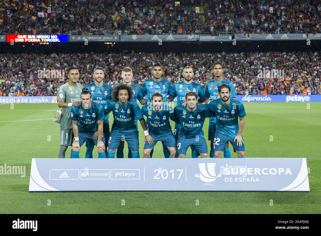 Real Madrid squadra iniziale durante la partita tra FC Barcelona - Real Madrid, per la prima tappa della Supercoppa spagnola, tenutasi allo stadio Camp Nou il 13 agosto 2017 a Barcellona, Spagna. (Credit: Urbanandsport / NurPhoto) -- (Photo by Urbanandsport/NurPhoto) *** Please use Credit from Credit Field *** Foto Stock