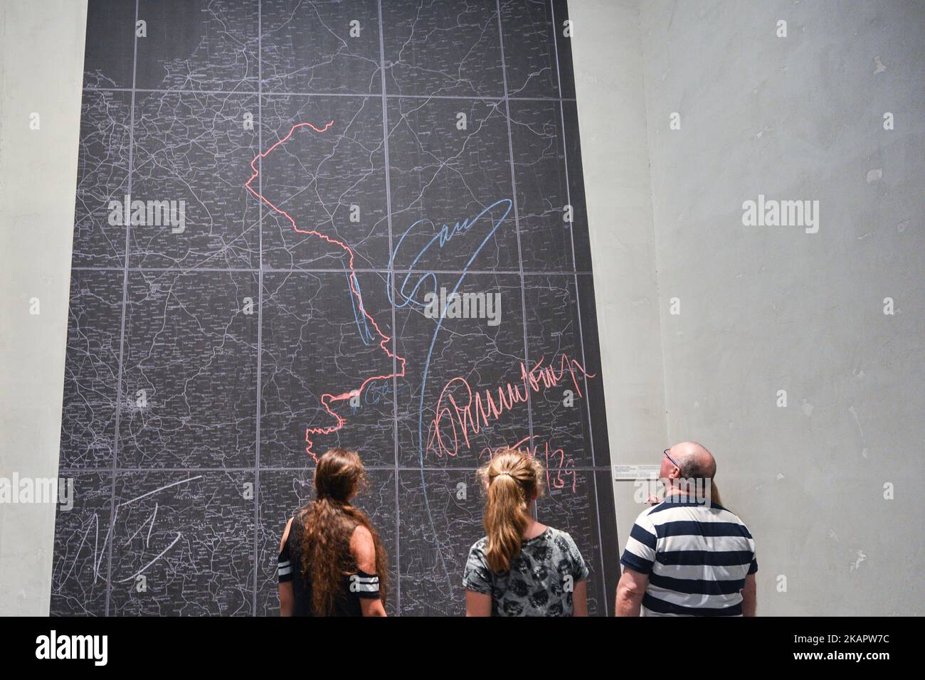 Una vista della mappa che rappresenta la divisione della Polonia nel 1939 basata sul Patto Molotov-Ribbentrop, noto anche come Patto nazista-sovietico, visto all'interno del Museo della seconda guerra mondiale a Danzica, due giorni prima del 78th° anniversario dell'inizio della seconda guerra mondiale. Mercoledì 30 agosto 2017 a Danzica, Polonia. (Foto di Artur Widak/NurPhoto) Foto Stock