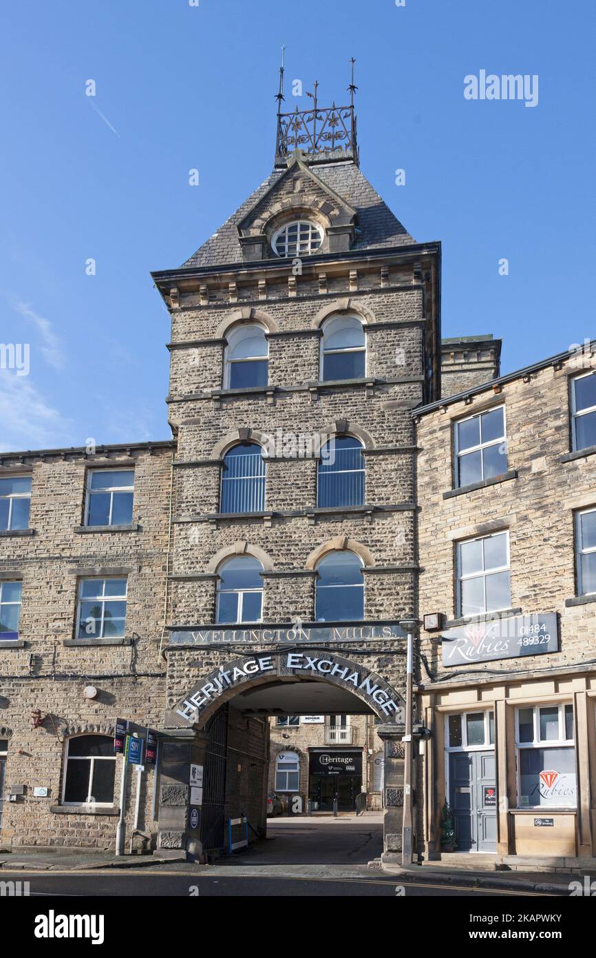 Centro affari Heritage Exchange in un ex mulino tessile, Lindley, Huddersfield, West Yorkshire Foto Stock