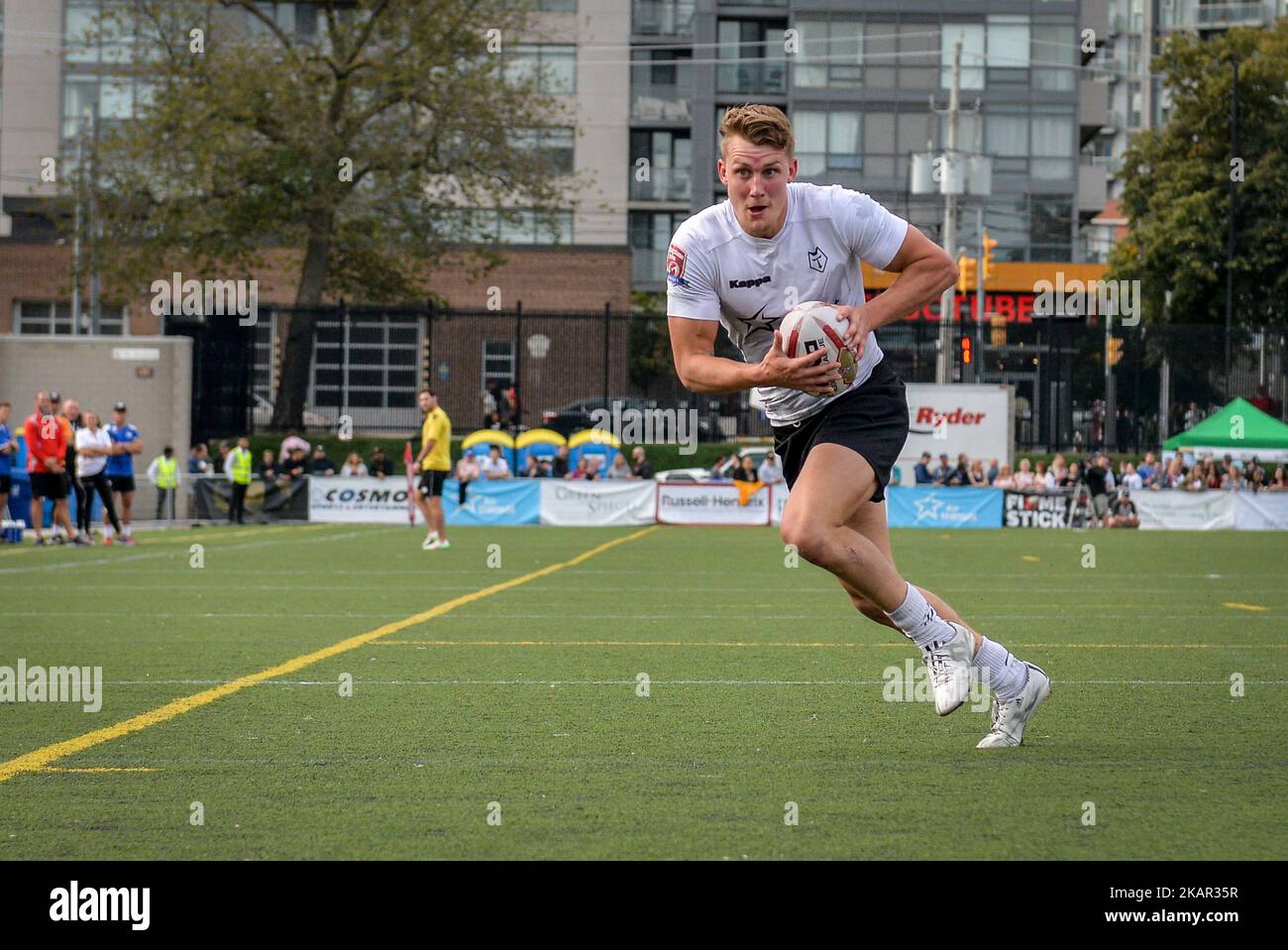 Jonny Pownall di Toronto Wolfpack in azione durante la partita Super 8s Round 4 tra Toronto Wolfpack (Canada) vs Whitehaven RLFC (Regno Unito) all'Allan A. Lamport Stadium di Toronto, Canada, il 2 settembre 2017. (Foto di Anatoliy Cherkasov/NurPhoto) Foto Stock