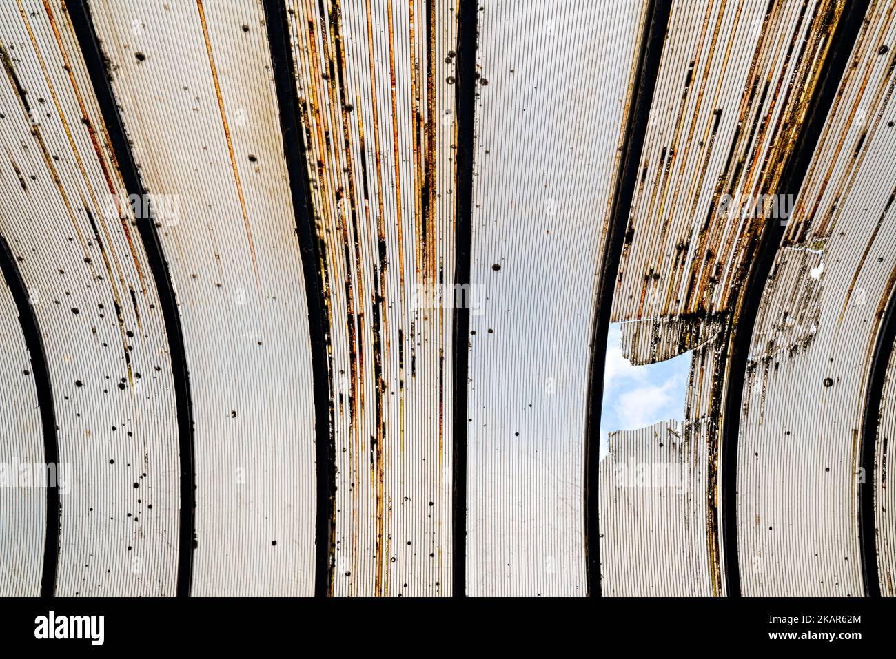 Schema astratto - Vista da sotto il tetto in policarbonato Foto Stock