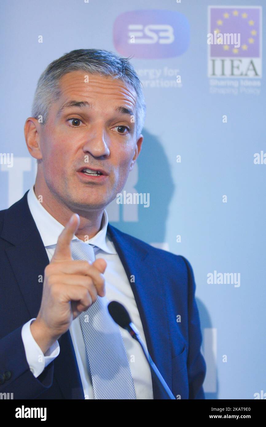 Christoph Frei, Segretario Generale e CEO del World Energy Council, presenta all'IIEA un discorso chiave sul futuro del settore energetico globale. Martedì 7 novembre 2017 a Dublino, Irlanda. (Foto di Artur Widak/NurPhoto) Foto Stock