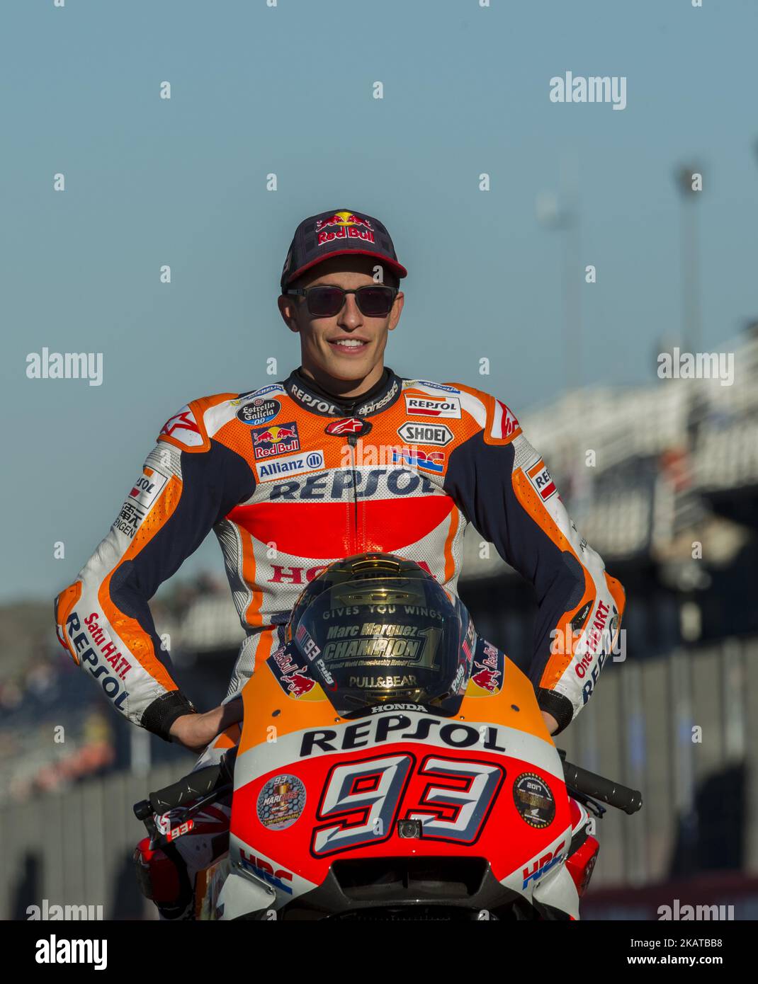 Campioni del mondo della MotoGP Marc Marquez durante la giornata di gara del Gran Premio Motul de la Comunitat Valenciana, circuito di Ricardo Tormo,Valencia, Spagna. Sabato 12th novembre 2017. (Foto di Jose Breton/NurPhoto) Foto Stock