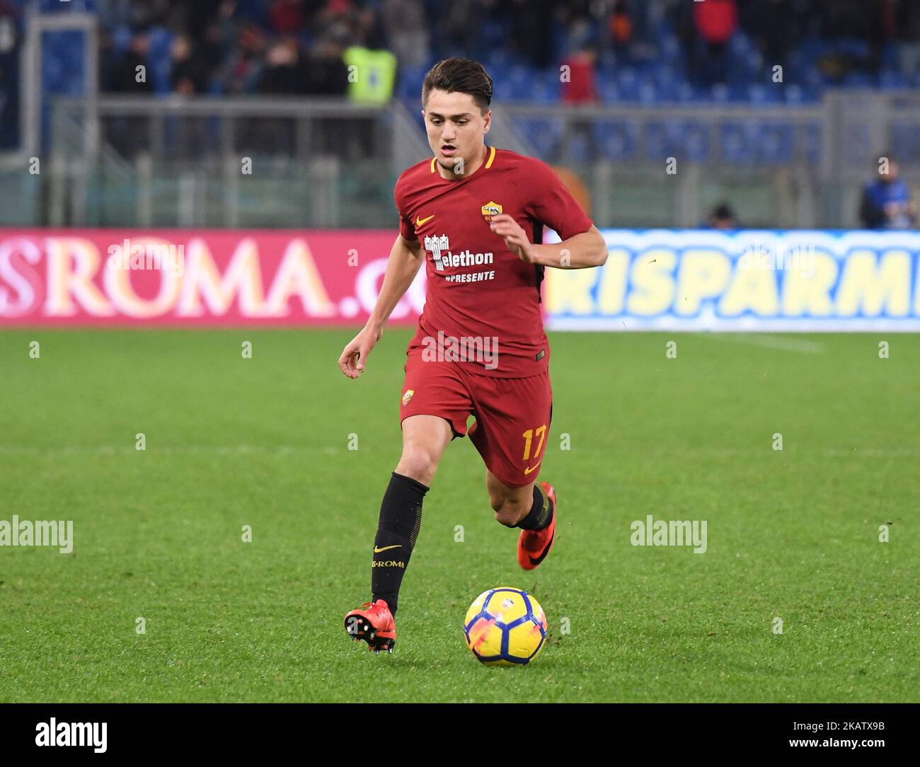 Cengiz Under durante la Serie Italiana Una partita di calcio tra A.S. Roma e Cagliari allo Stadio Olimpico di Roma il 16 dicembre 2017. (Foto di Silvia Lore/NurPhoto) Foto Stock