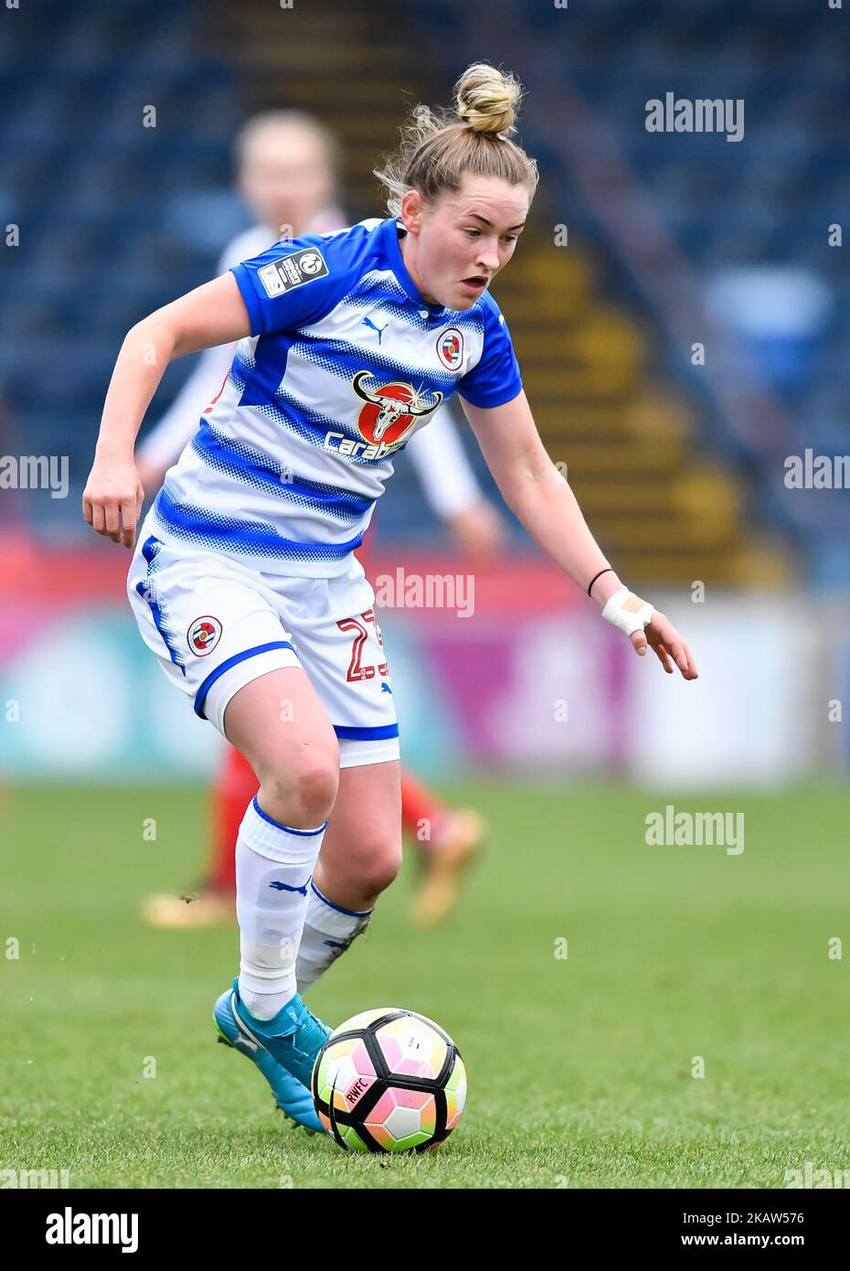 Rachel Rowe di Reading FC Women durante la prima semifinale della Continental Tyres Cup partita tra Reading FC Women Against Arsenal al Wycombe Wanderers FC il 14 gennaio 2018 (Foto di Kieran Galvin/NurPhoto) Foto Stock