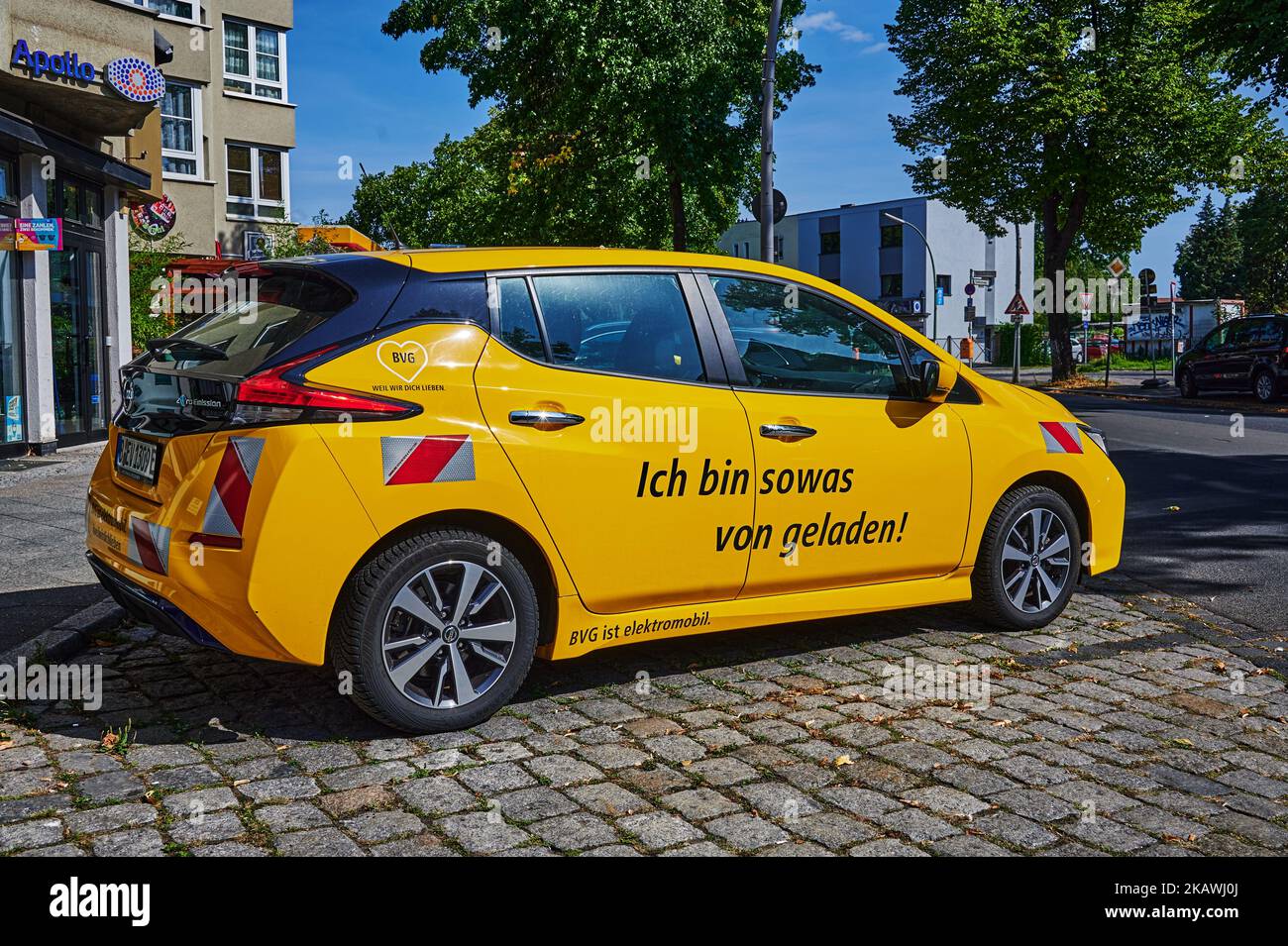 Berlino, Germania - 4 settembre 2022: Veicolo di servizio elettrico della compagnia di trasporti pubblici di Berlino (BVG). Foto Stock