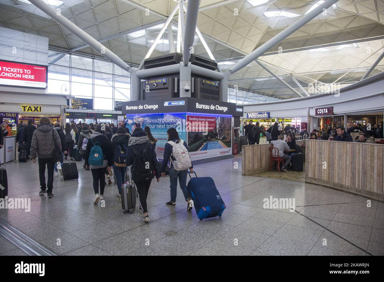 Aeroporto internazionale Stansted di Londra, un aeroporto con più di 25.000.000 passeggeri nel 2017 che serve principalmente la città di Londra e la contea di Essex. È un hub per Ryanair come principale operatore, easyJet, Jet2.com, Thomas Cook Airlines e TUI Airways. L'aeroporto è di proprietà del Manchester Aereoporti Group. L'aeroporto ha una storia importante in quanto è stato aperto come campo aereo nel 1943 ed è stato utilizzato durante la seconda guerra mondiale per la RAF. (Foto di Nicolas Economou/NurPhoto) Foto Stock