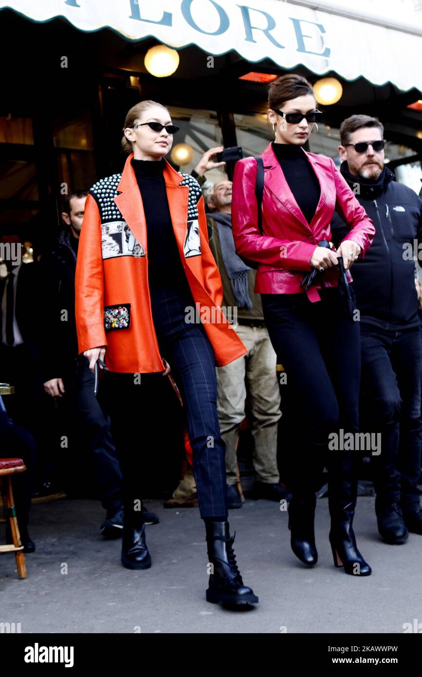 Model Gigi Hadid e Bella Hadid lasciano il Café Flore a Parigi, in Francia, il 3 marzo 2018. (Foto di Mehdi Taamallah / NurPhoto) Foto Stock