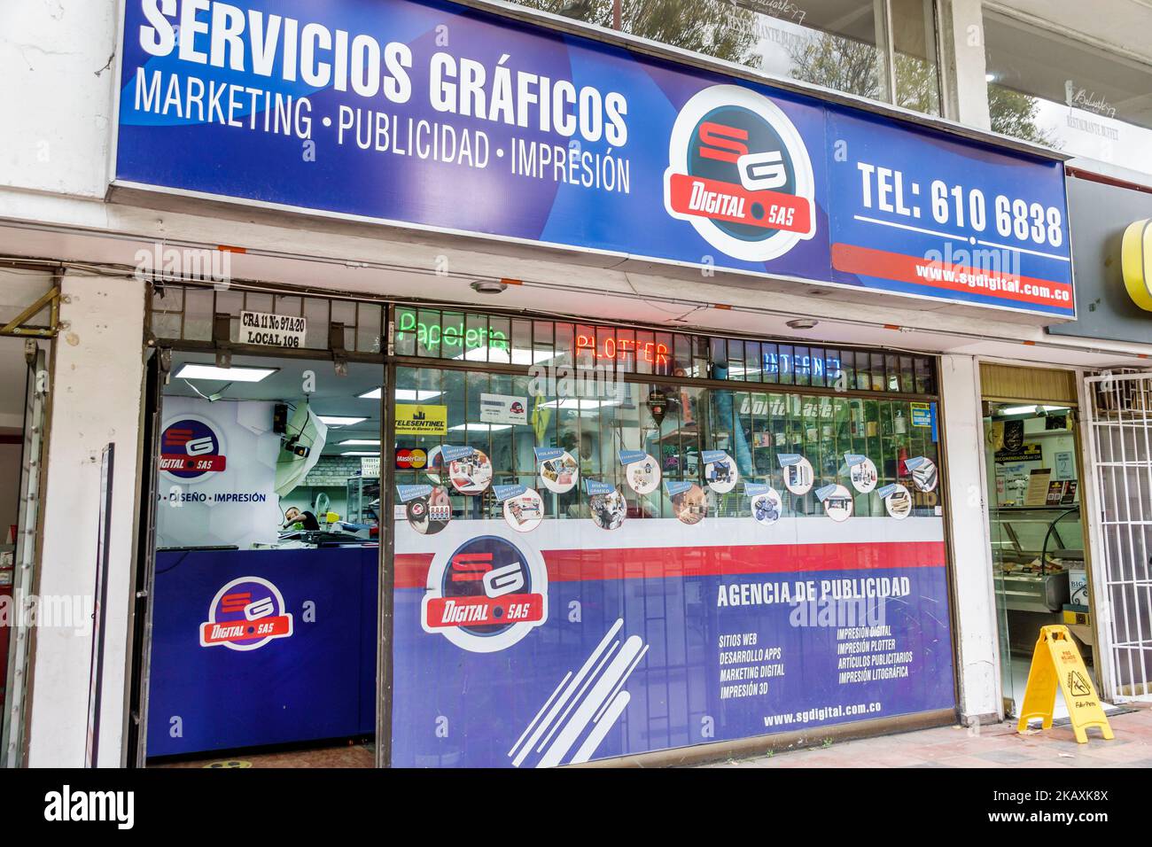 Bogota Colombia,El Chico Carrera 11,negozi business business negozi mercato mercato vendita acquisto shopping, esterno fr Foto Stock