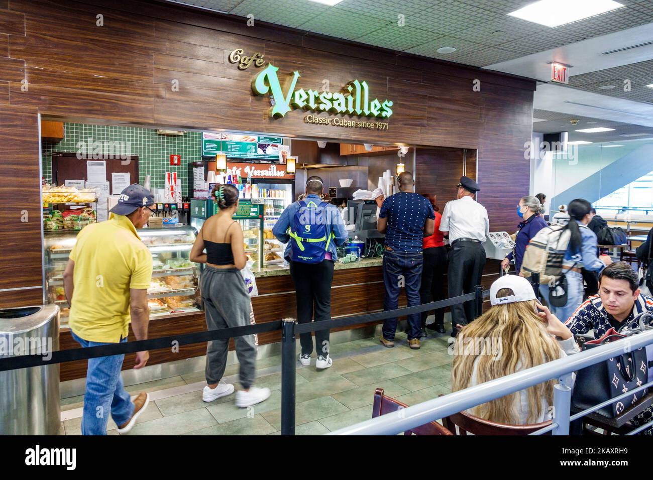 Miami Florida, Miami International Airport mia terminal concourse gate area interna, ristorante, ristoranti, ristoranti, mangiare fuori informale cafe c Foto Stock