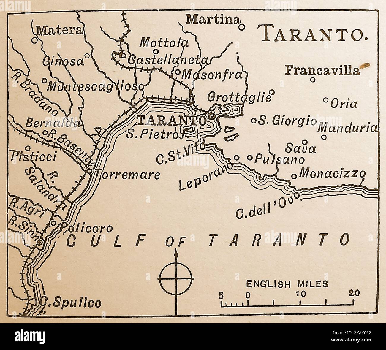 Una mappa di Taranto e del Golfo di Taranto del 19thcentury. ----- Una mappa del tardo 19° secolo di Taranto e del Golfo di Taranto, Italia. Foto Stock