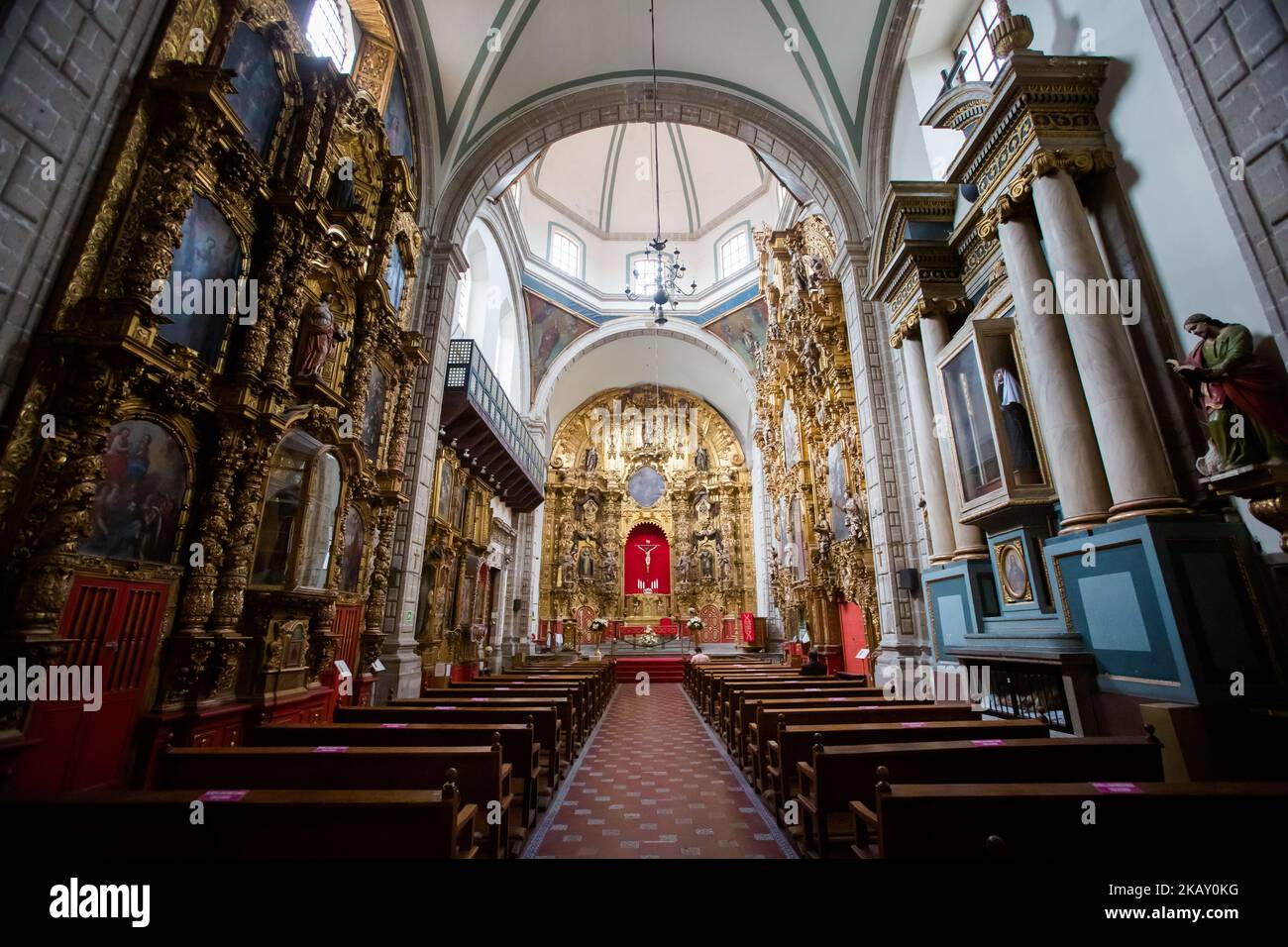 Bella architettura della Chiesa Convento Regina Coeli a Ciudad de Mexico. Foto Stock